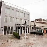 Lejlighed Flh Intendente Chic With Rooftop Pool Lisboa