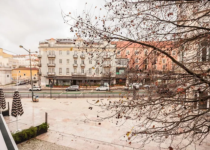 Appartement Flh Intendente Chic With Rooftop Pool Lissabon